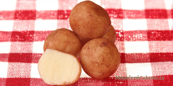 marcipánové brambory